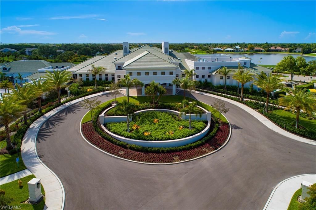 3099 Lancaster Dr, Unit 7-701, Naples, FL 34105 Photo