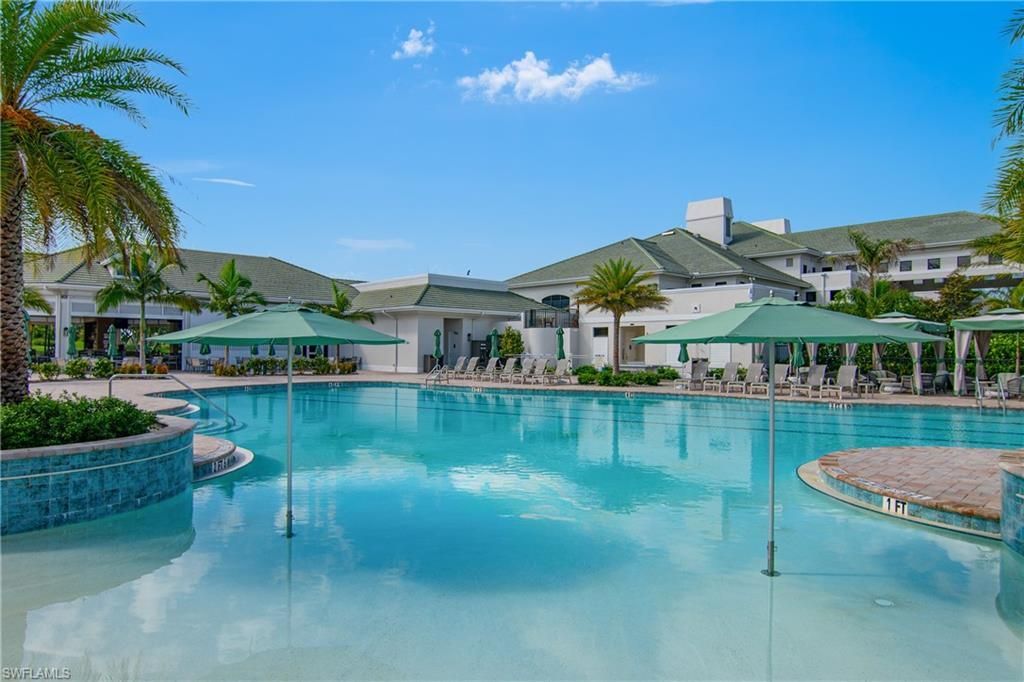 3099 Lancaster Dr, Unit 7-701, Naples, FL 34105 Photo