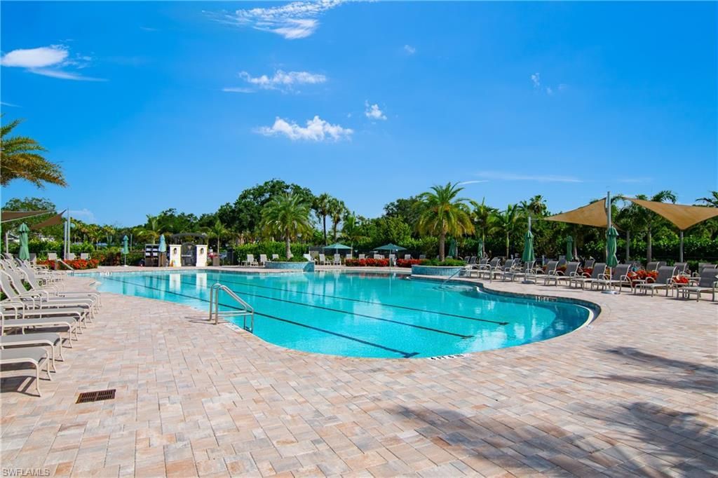3099 Lancaster Dr, Unit 7-701, Naples, FL 34105 Photo
