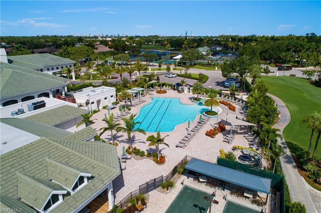 3099 Lancaster Dr, Unit 7-701, Naples, FL 34105 Photo