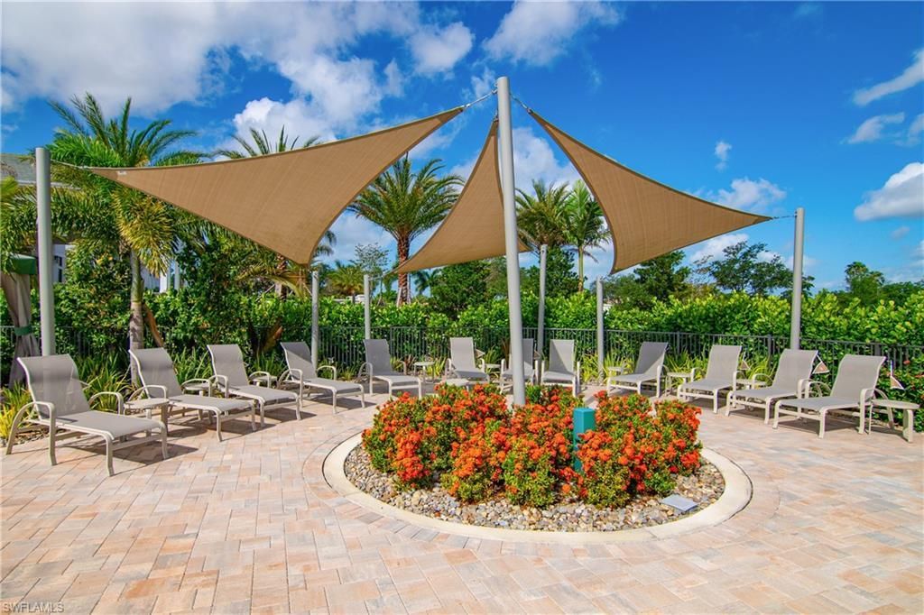 3099 Lancaster Dr, Unit 7-701, Naples, FL 34105 Photo