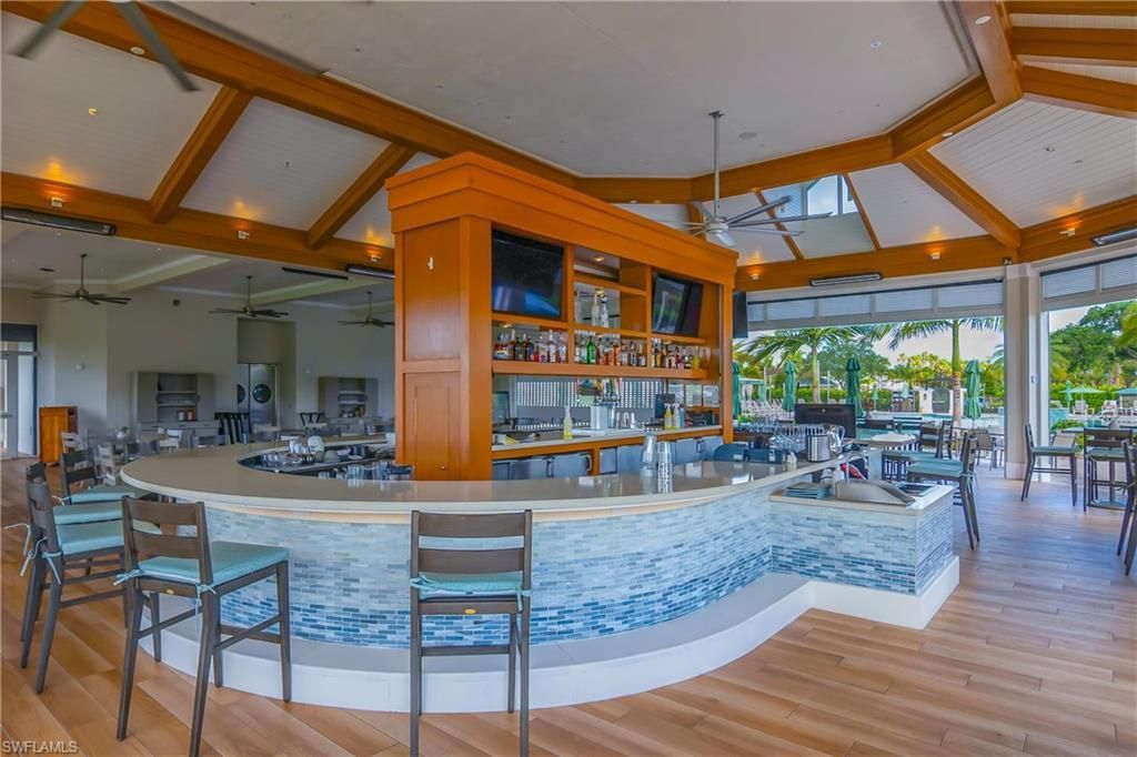 3099 Lancaster Dr, Unit 7-701, Naples, FL 34105 Photo