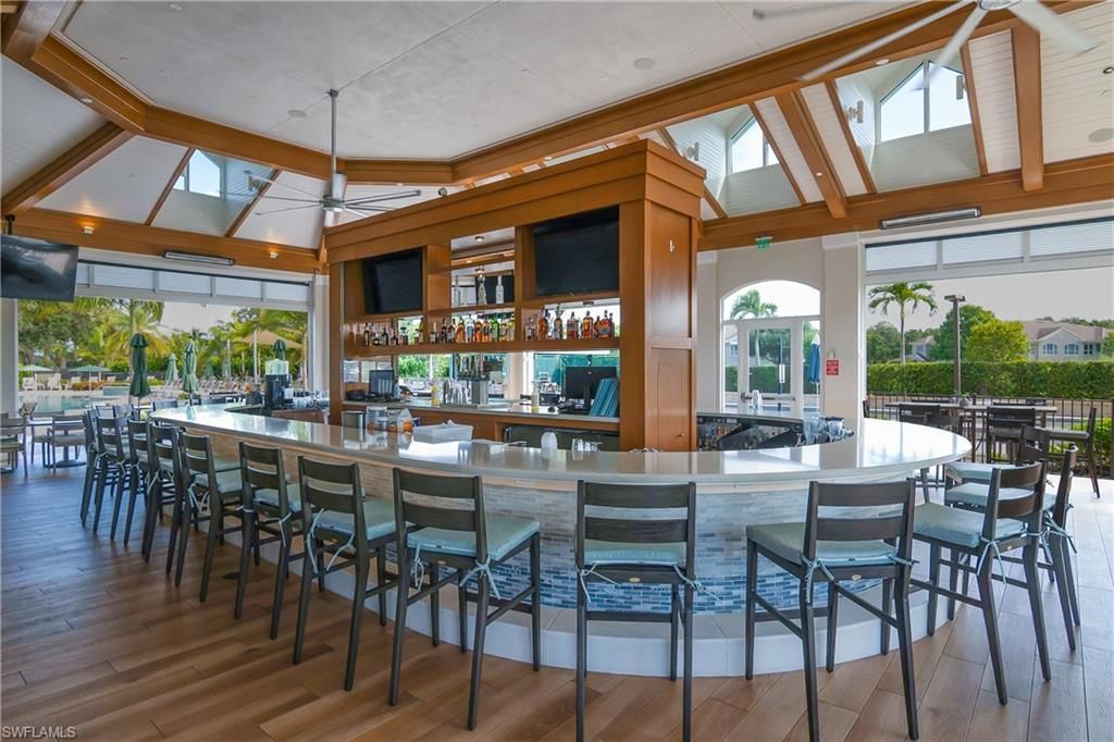 3099 Lancaster Dr, Unit 7-701, Naples, FL 34105 Photo