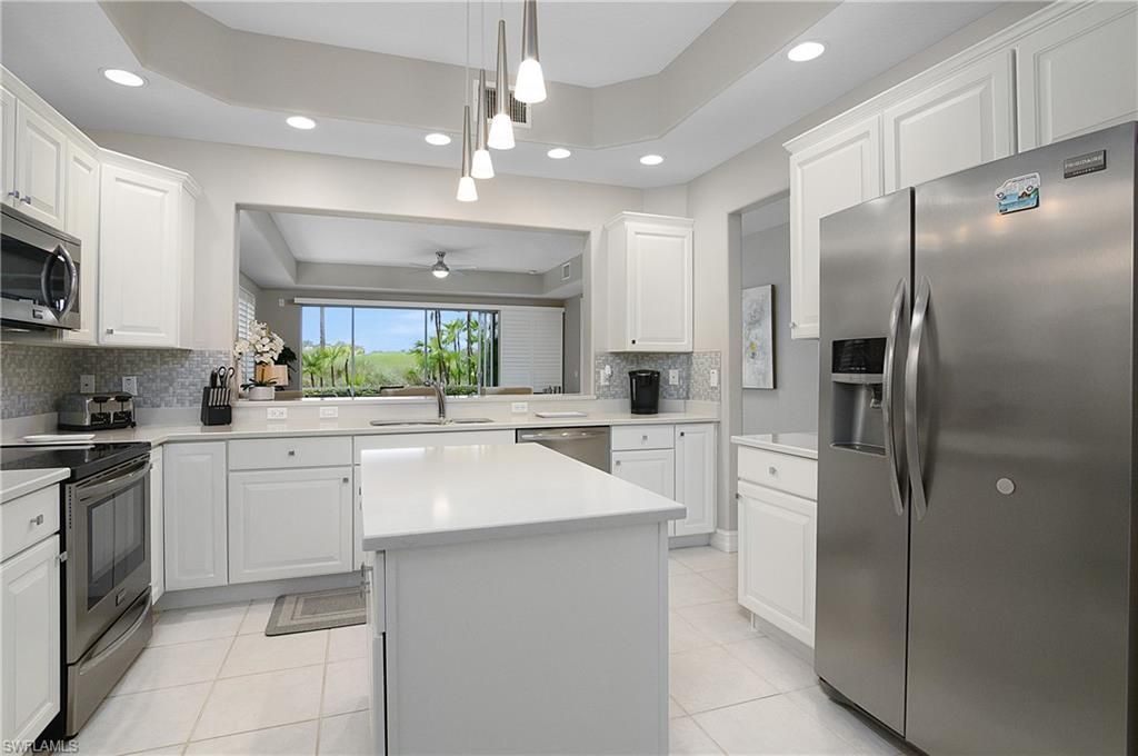 3099 Lancaster Dr, Unit 7-701, Naples, FL 34105 Photo