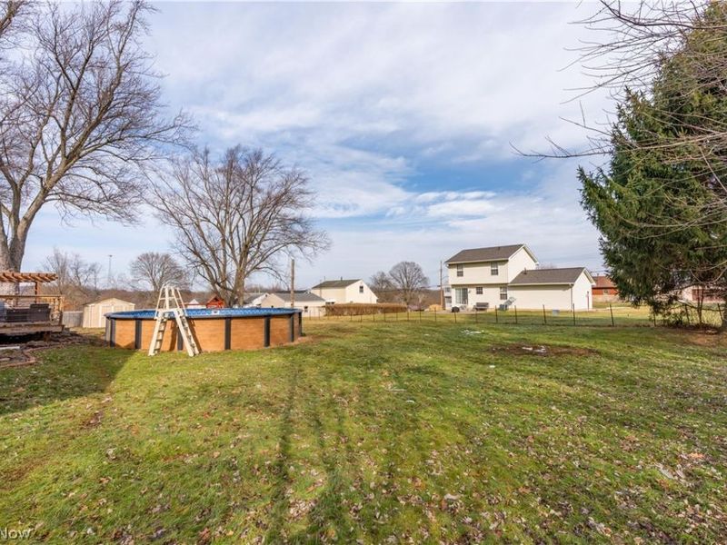 586 23rd Street NW, Massillon, OH 44647 Photo 5