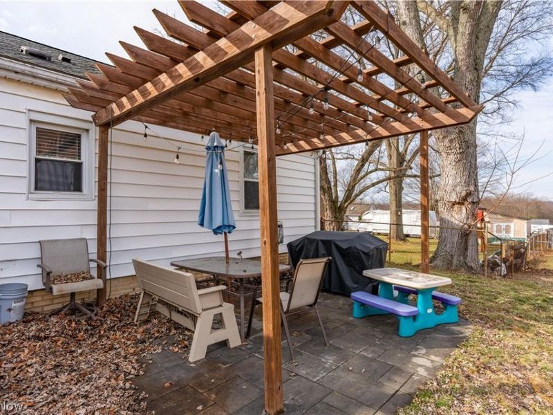 586 23rd Street NW, Massillon, OH 44647 Photo 7