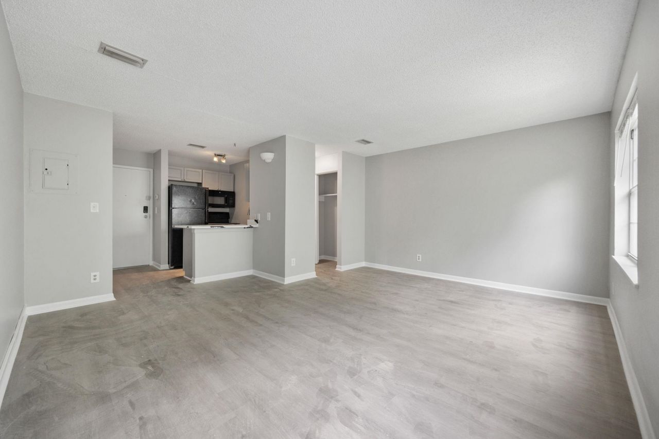 6840 Blue Heron Dr.  Photo 11