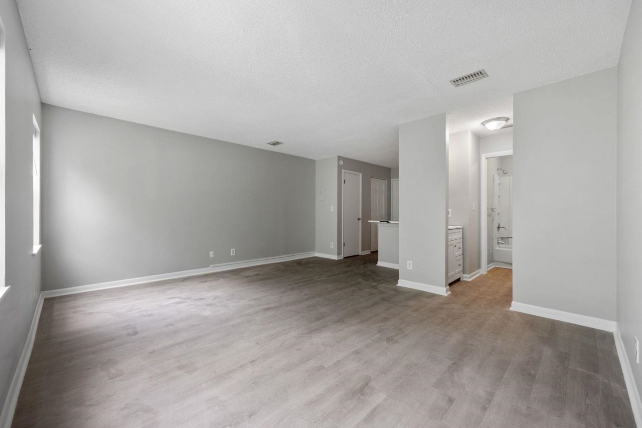 6840 Blue Heron Dr.  Photo 12