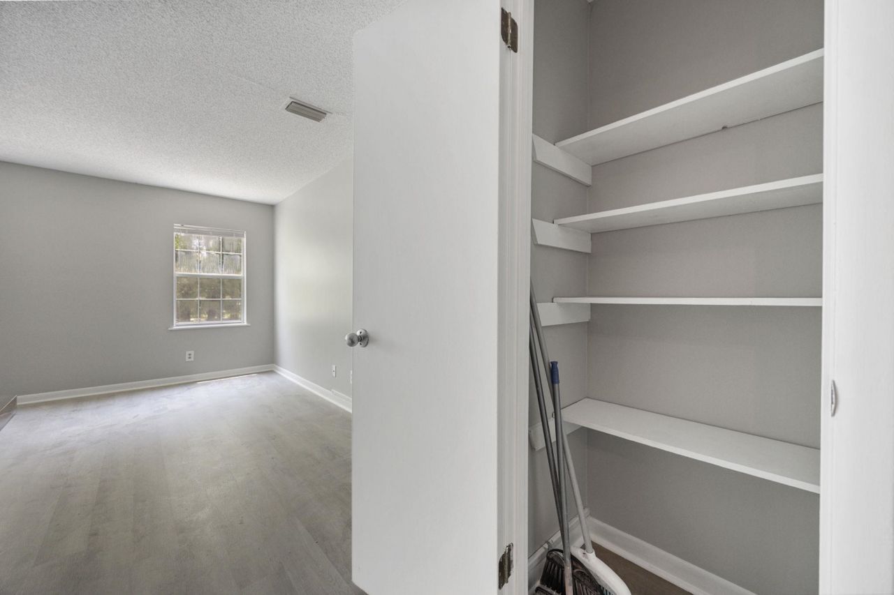 6840 Blue Heron Dr.  Photo 18