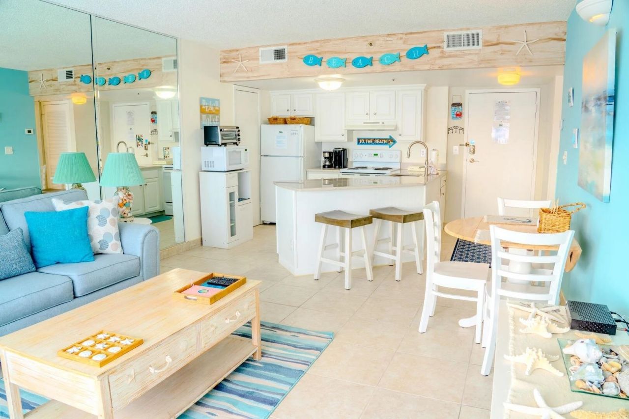 1605 S Ocean Blvd. Photo 4