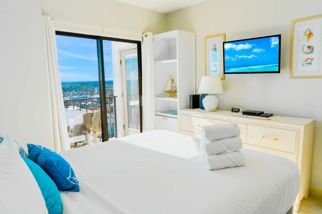 1605 S Ocean Blvd.  Photo 7