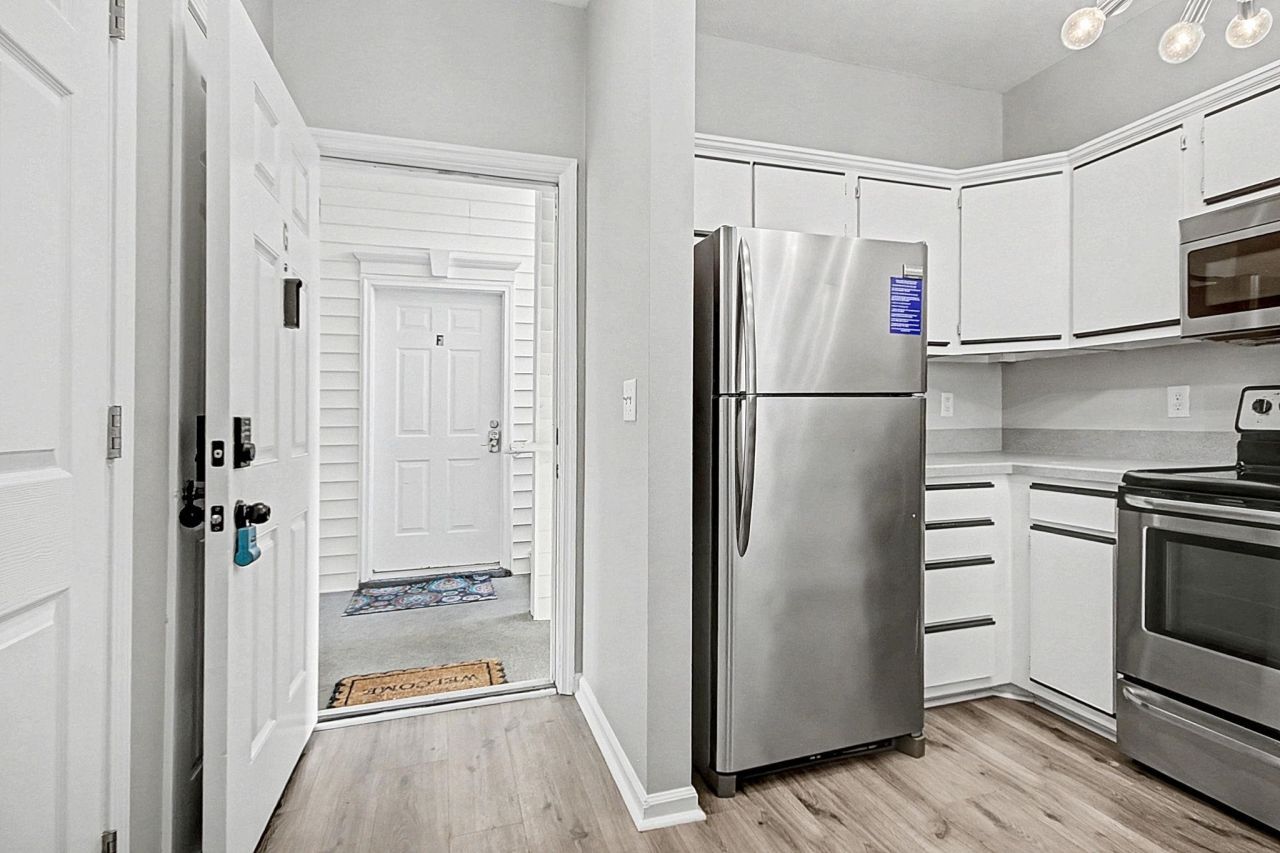 488 River Oaks Dr. Photo 8