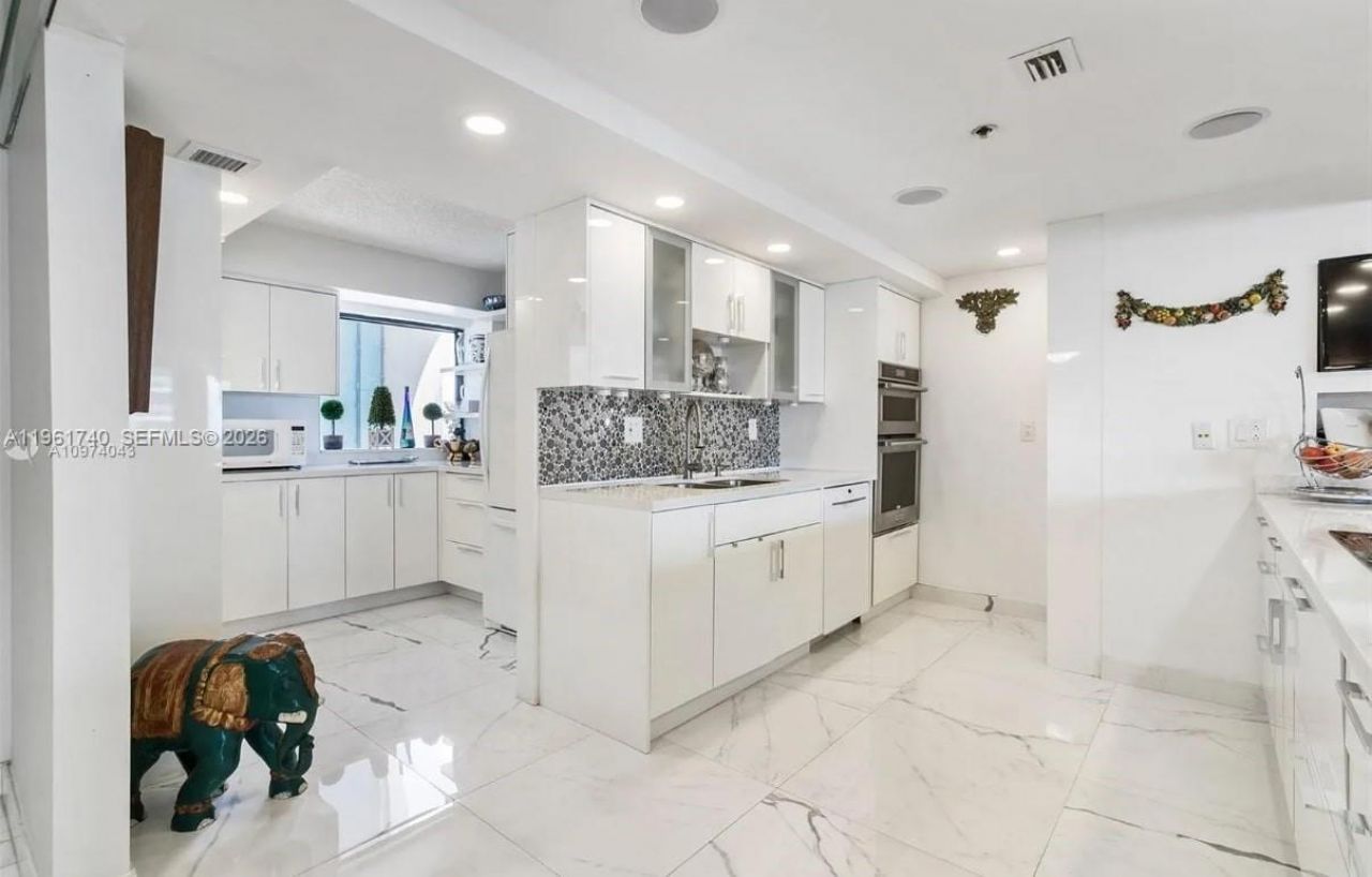 1717 N Bayshore Dr. , Unit A-3451, Miami, FL 33132 Photo