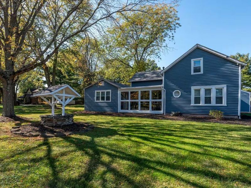 7026 Sunbury Road, Westerville, OH 43082 Photo 1