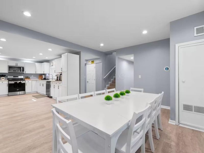 7026 Sunbury Road, Westerville, OH 43082 Photo 10