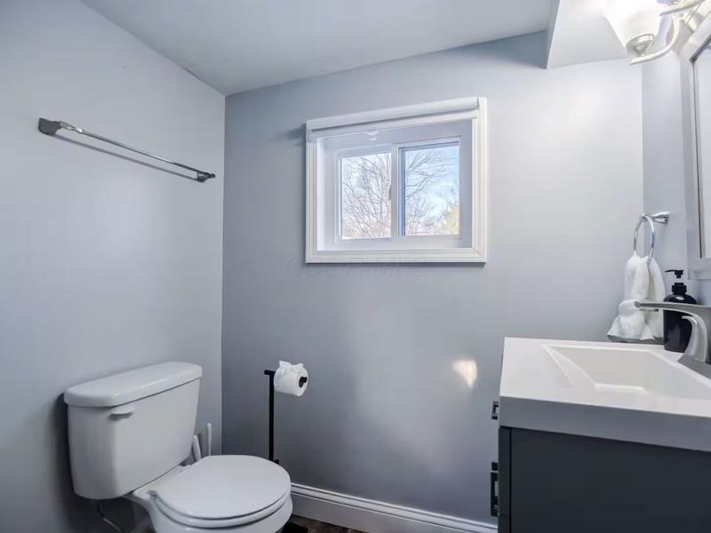 7026 Sunbury Road, Westerville, OH 43082 Photo 18