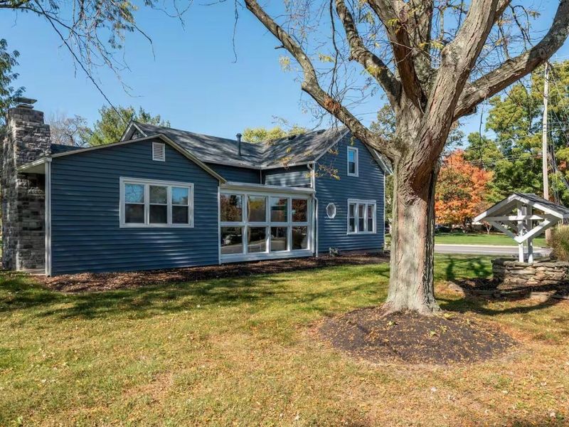 7026 Sunbury Road, Westerville, OH 43082 Photo 2