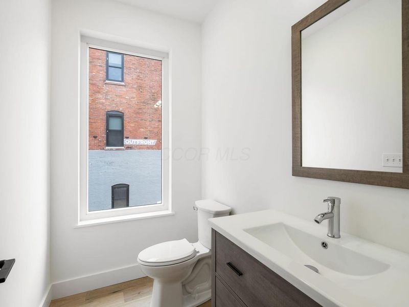 106 E Lafayette Street, Columbus, OH 43215 Photo 10