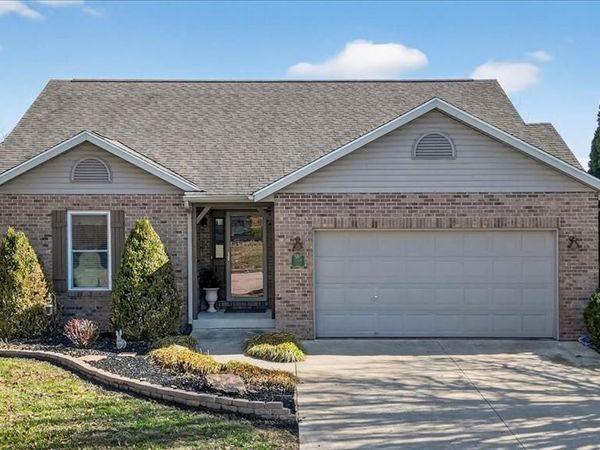 3509 Castelli Drive, Alton, IL 62002