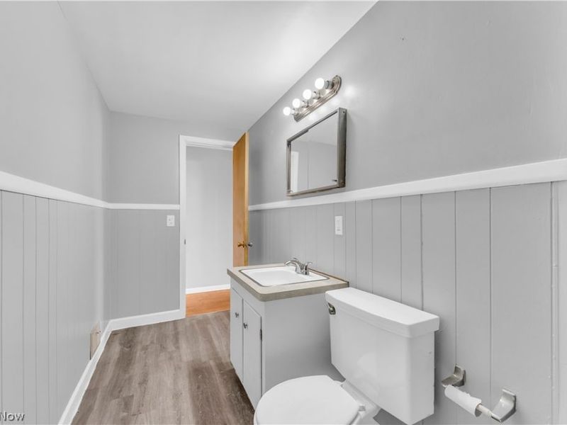 10725 Vernon Avenue, Unit 2/UP, Garfield Heights, OH 44125 Photo 18