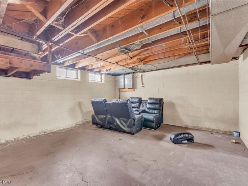 10725 Vernon Avenue, Unit 2/UP, Garfield Heights, OH 44125 Photo 19