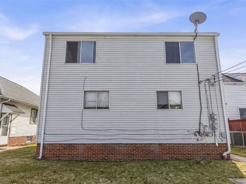 10725 Vernon Avenue, Unit 2/UP, Garfield Heights, OH 44125 Photo 21