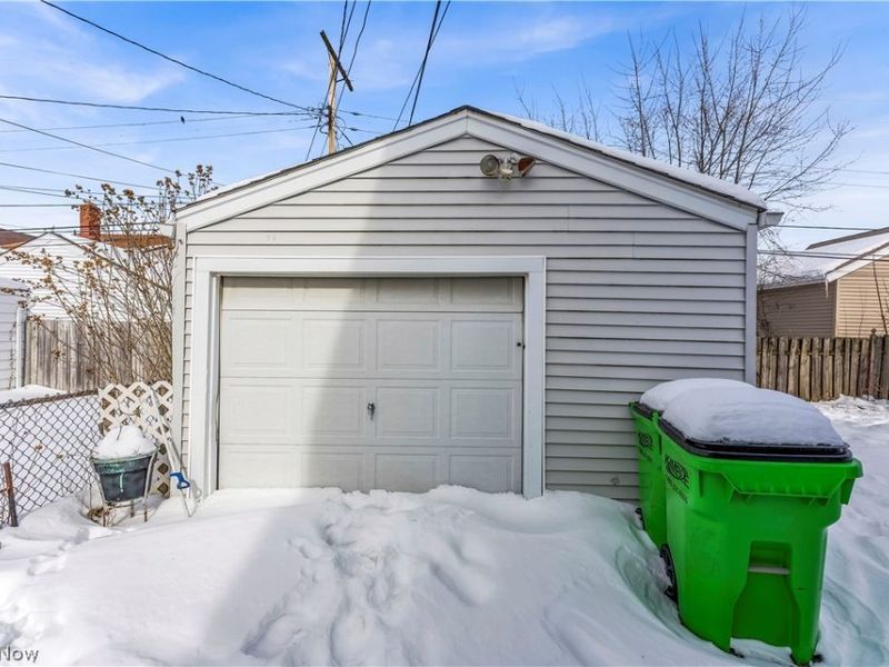 10725 Vernon Avenue, Unit 2/UP, Garfield Heights, OH 44125 Photo 21