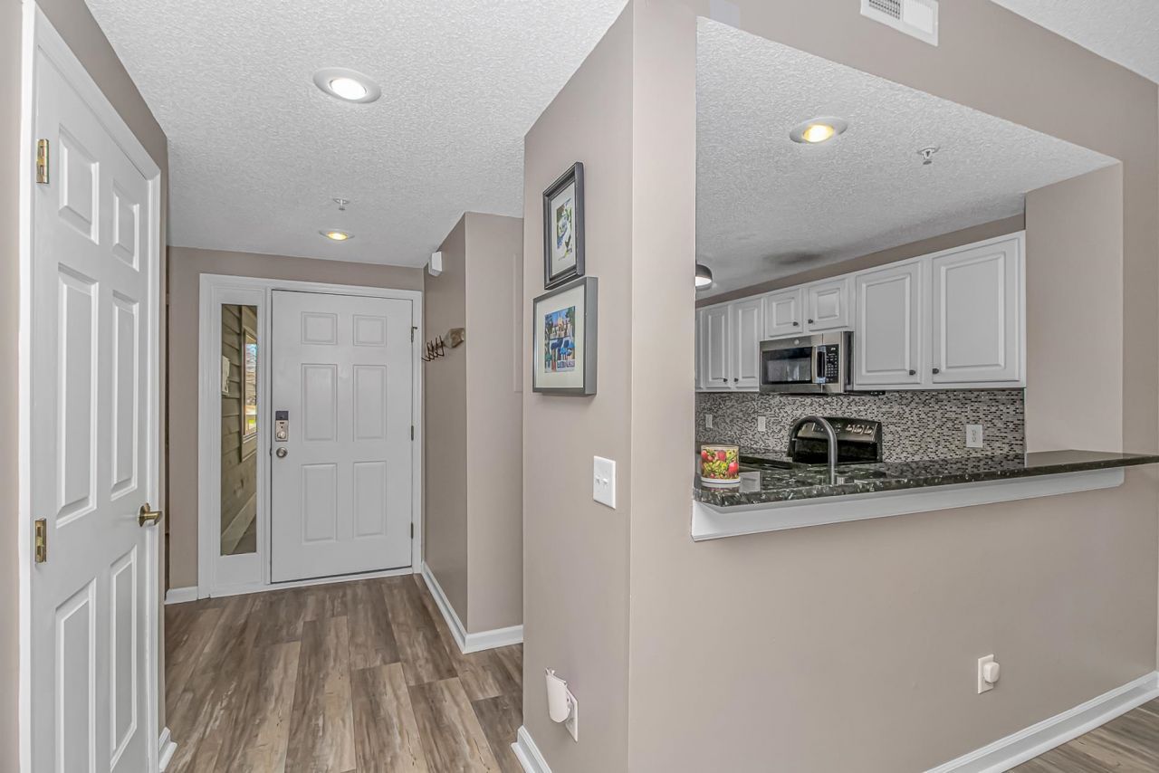 1401 Lighthouse Dr. Photo 17