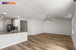 1323 Clemons Lane  photo 4