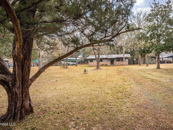510 Ward Avenue, Ocean Springs, MS 39564