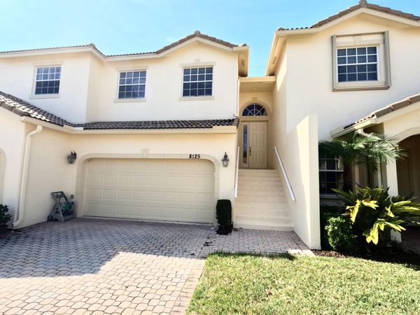 8125 Carnoustie Place, Port St. Lucie, FL 34986