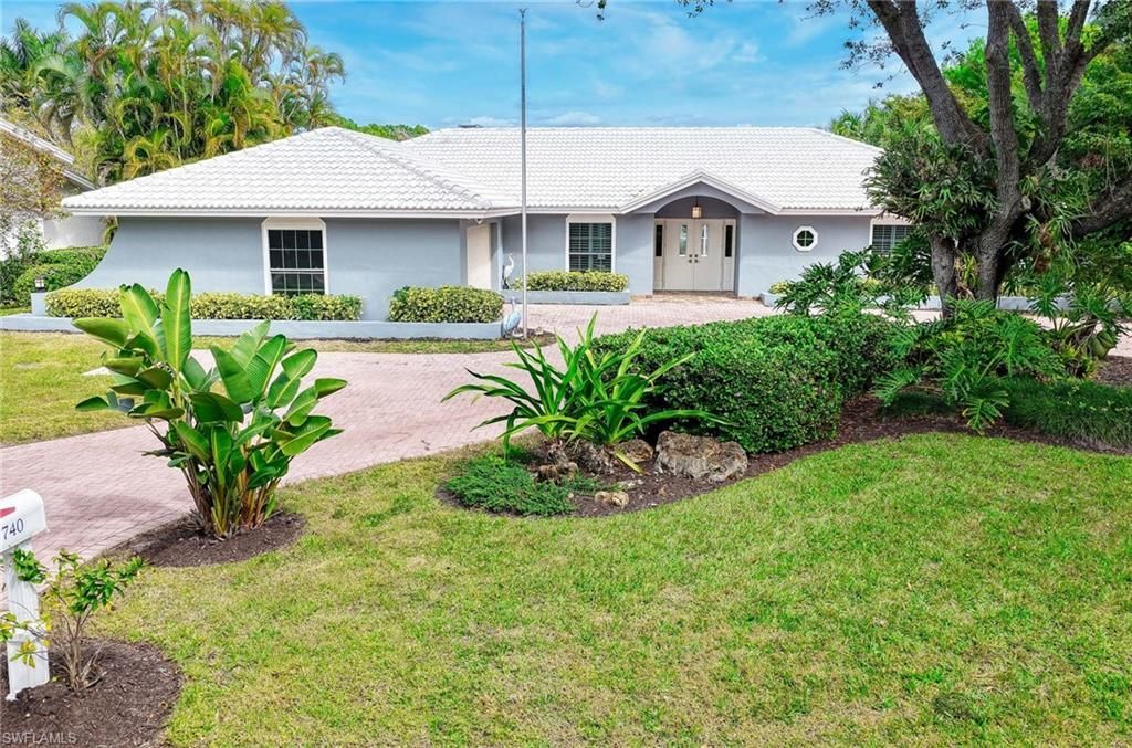 740 Bald Eagle Dr, Unit 40, Naples, FL 34105 Photo