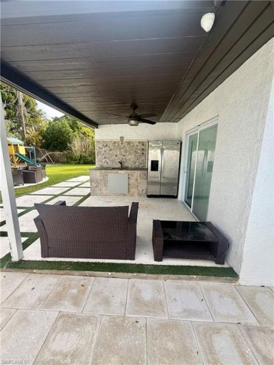 733 Pine Cone Ln, Naples, FL 34104 Photo