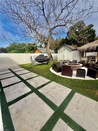 733 Pine Cone Ln, Naples, FL 34104 Photo