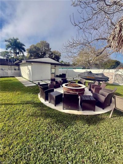 733 Pine Cone Ln, Naples, FL 34104 Photo