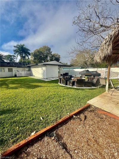 733 Pine Cone Ln, Naples, FL 34104 Photo