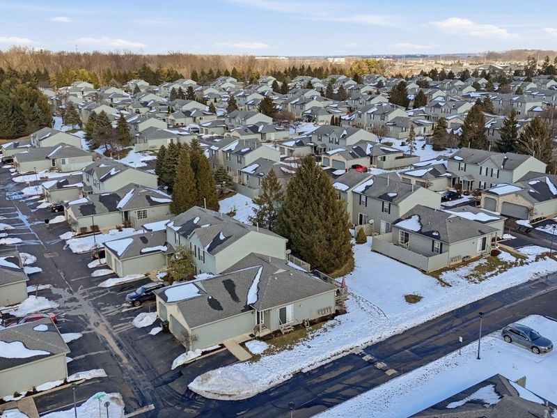 5698 Blendon Place Drive, Unit 74E, Columbus, OH 43230 Photo 32