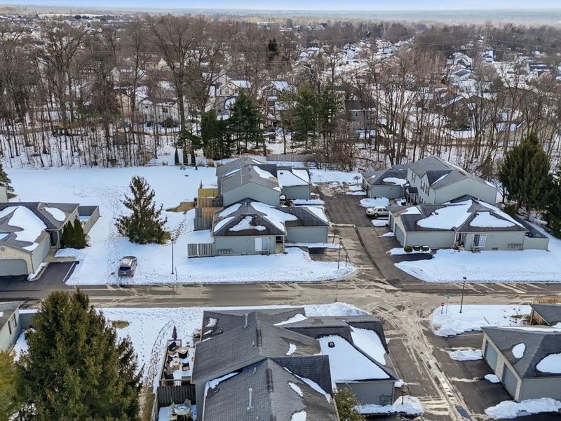 5698 Blendon Place Drive, Unit 74E, Columbus, OH 43230 Photo 35