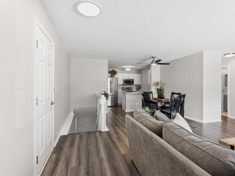 5698 Blendon Place Drive, Unit 74E, Columbus, OH 43230 Photo 7