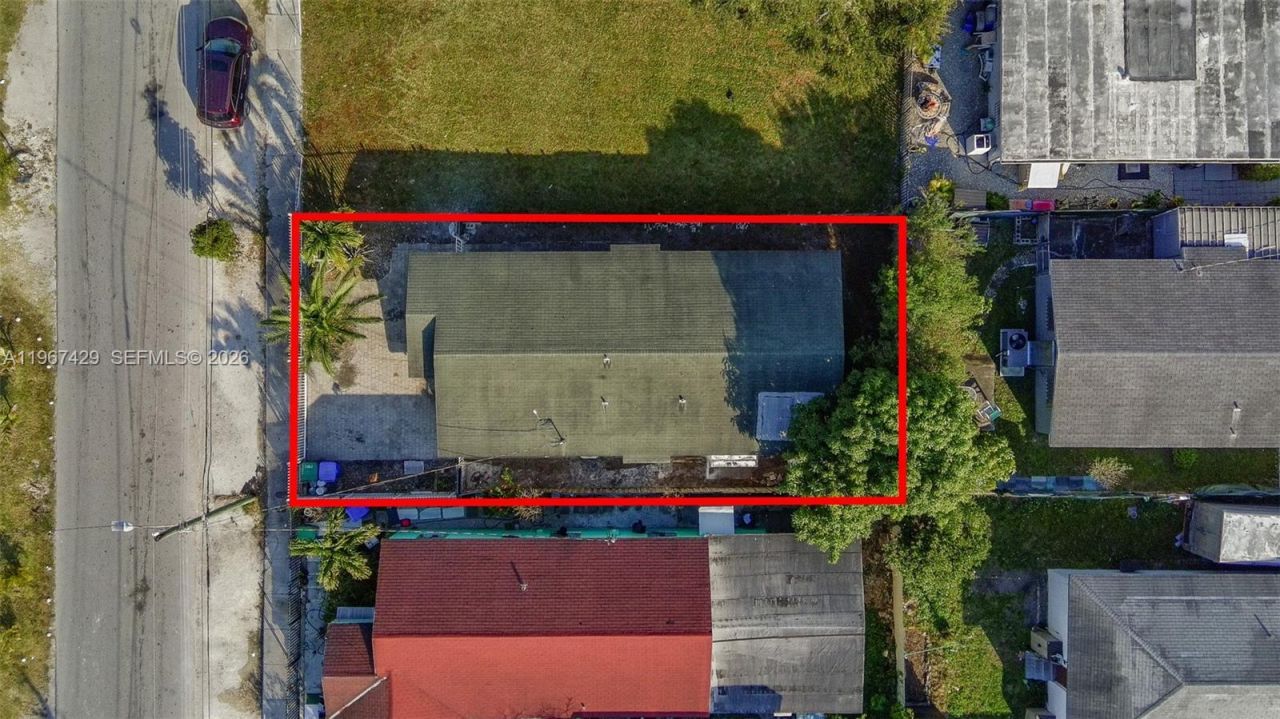 1518 NW 65th St, Miami, FL 33147 Photo