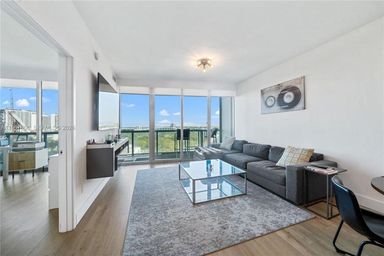 888 Biscayne Blvd, Unit 910, Miami, FL 33132 Photo