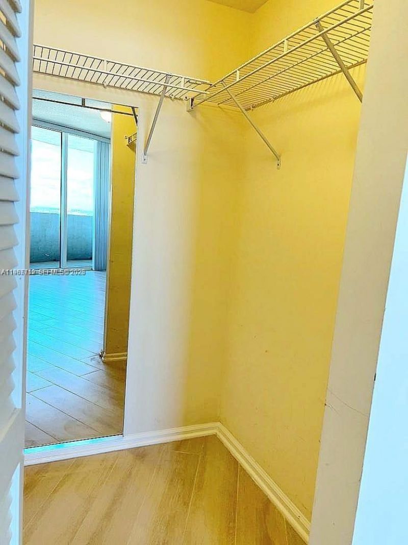 19501 W Country Club Dr, Unit 2611, Aventura, FL 33180 Photo