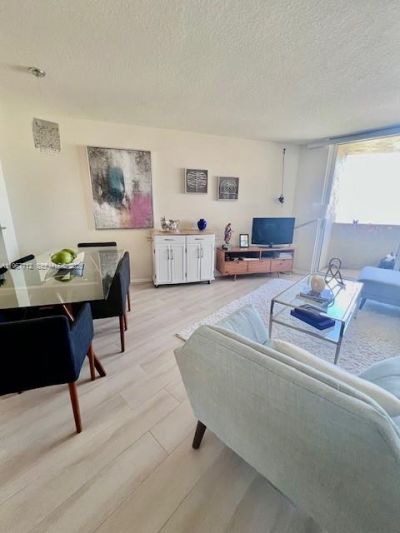 19501 W Country Club Dr, Unit 2611, Aventura, FL 33180 Photo