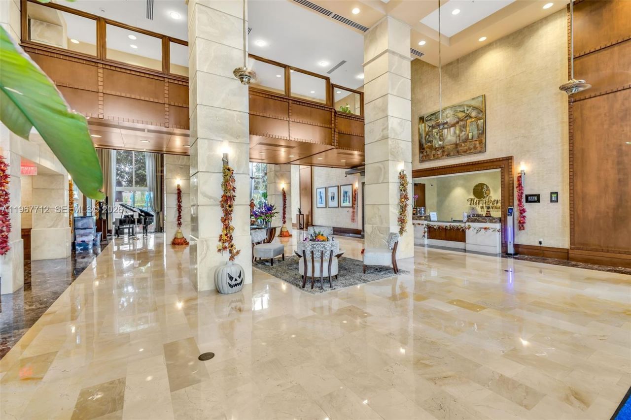 19501 W Country Club Dr, Unit 2611, Aventura, FL 33180 Photo