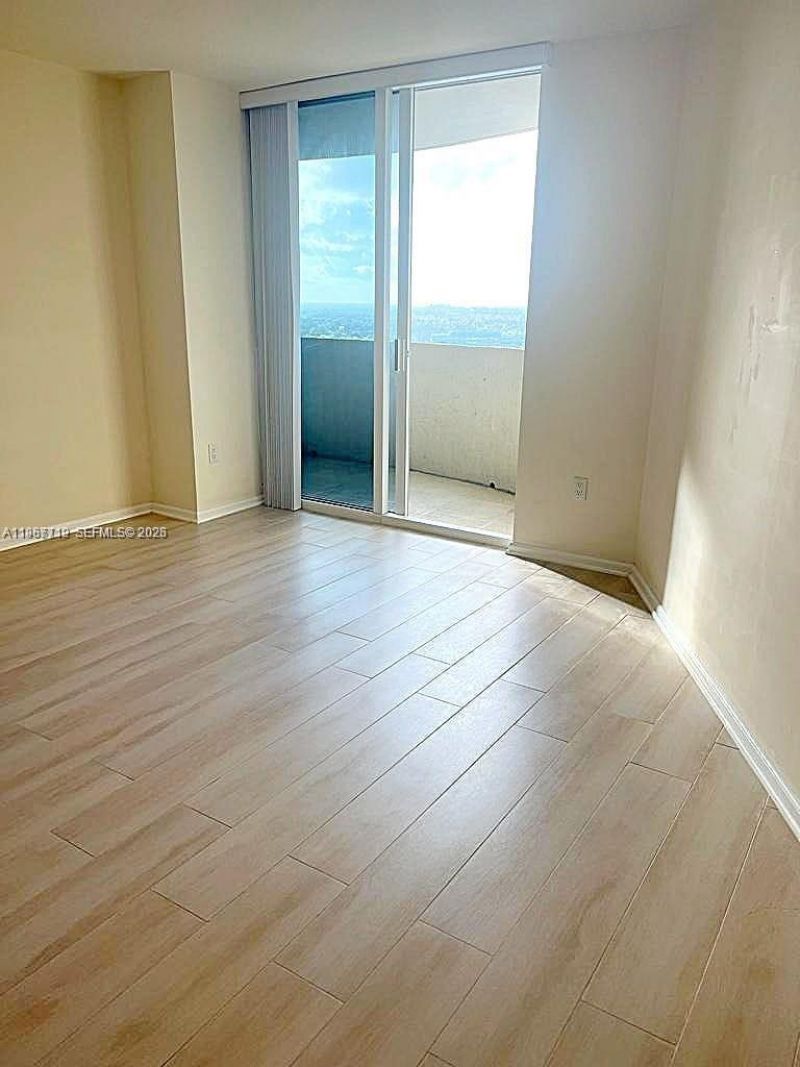 19501 W Country Club Dr, Unit 2611, Aventura, FL 33180 Photo