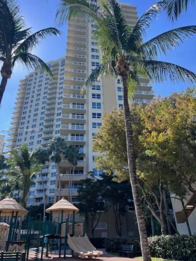 19501 W Country Club Dr, Unit 2611, Aventura, FL 33180 Photo