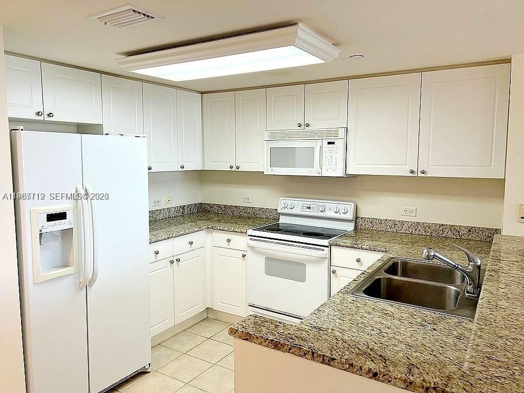 19501 W Country Club Dr, Unit 2611, Aventura, FL 33180 Photo