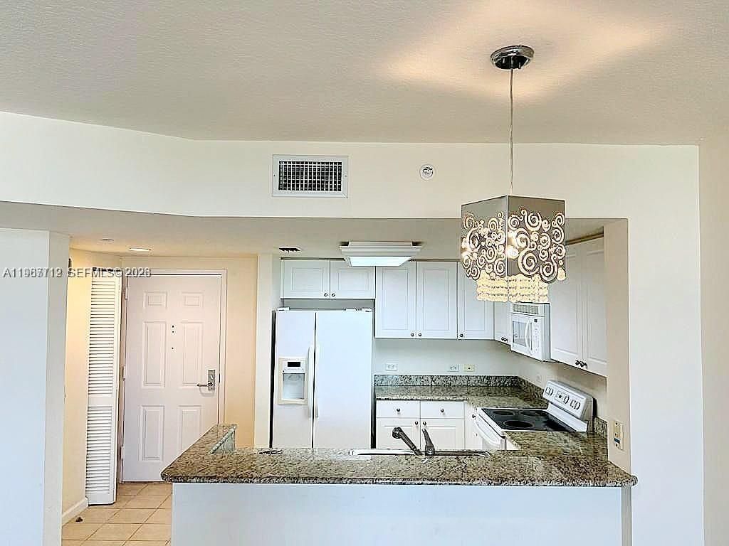 19501 W Country Club Dr, Unit 2611, Aventura, FL 33180 Photo