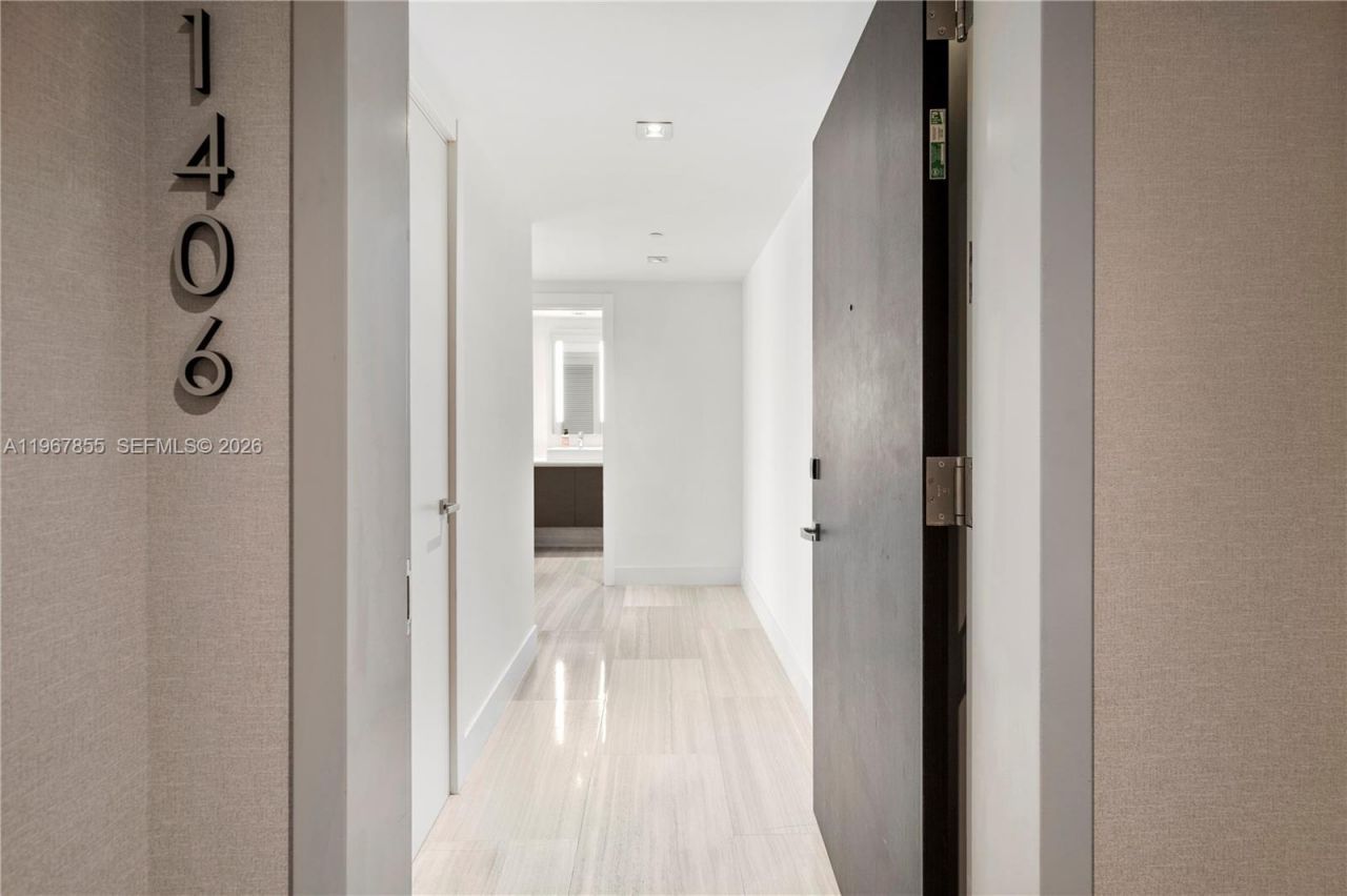 1451 Brickell Ave, Unit 1406, Miami, FL 33131 Photo