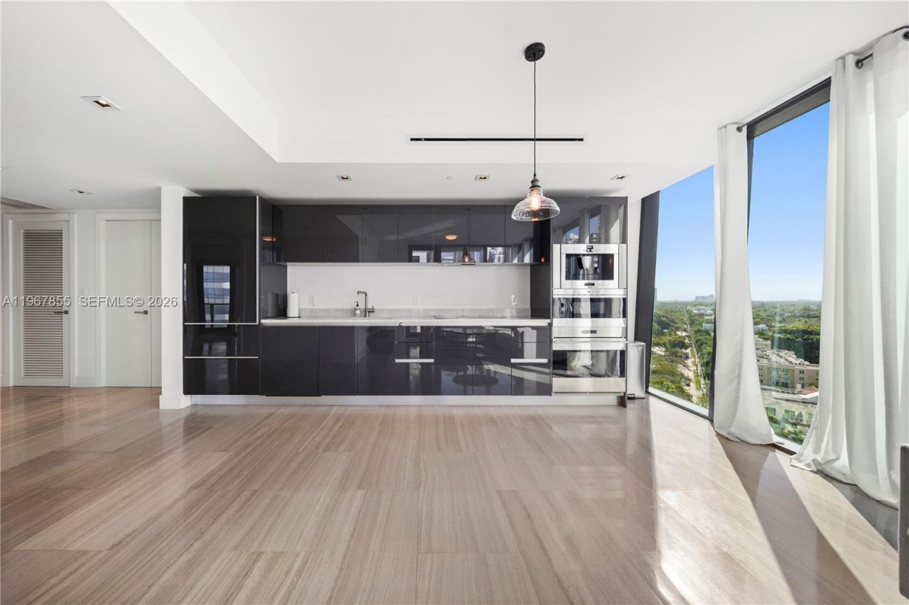 1451 Brickell Ave, Unit 1406, Miami, FL 33131 Photo